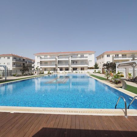 ♥ Sunny&Cozy Family Apartment ★ Walk To The Beach☼ باراليمني المظهر الخارجي الصورة