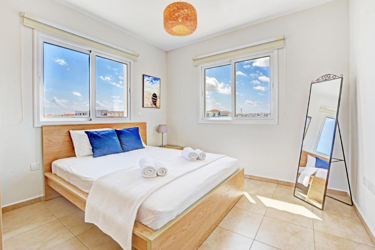 ♥ Sunny&Cozy Family Apartment ★ Walk To The Beach☼ باراليمني المظهر الخارجي الصورة