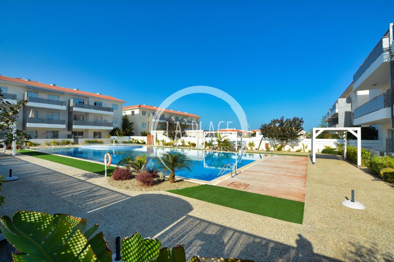 ♥ Sunny&Cozy Family Apartment ★ Walk To The Beach☼ باراليمني المظهر الخارجي الصورة