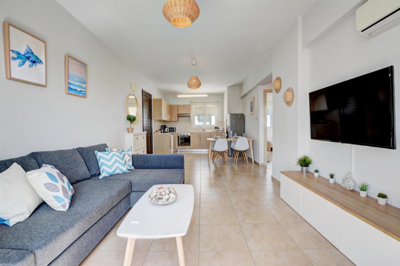 ♥ Sunny&Cozy Family Apartment ★ Walk To The Beach☼ باراليمني المظهر الخارجي الصورة