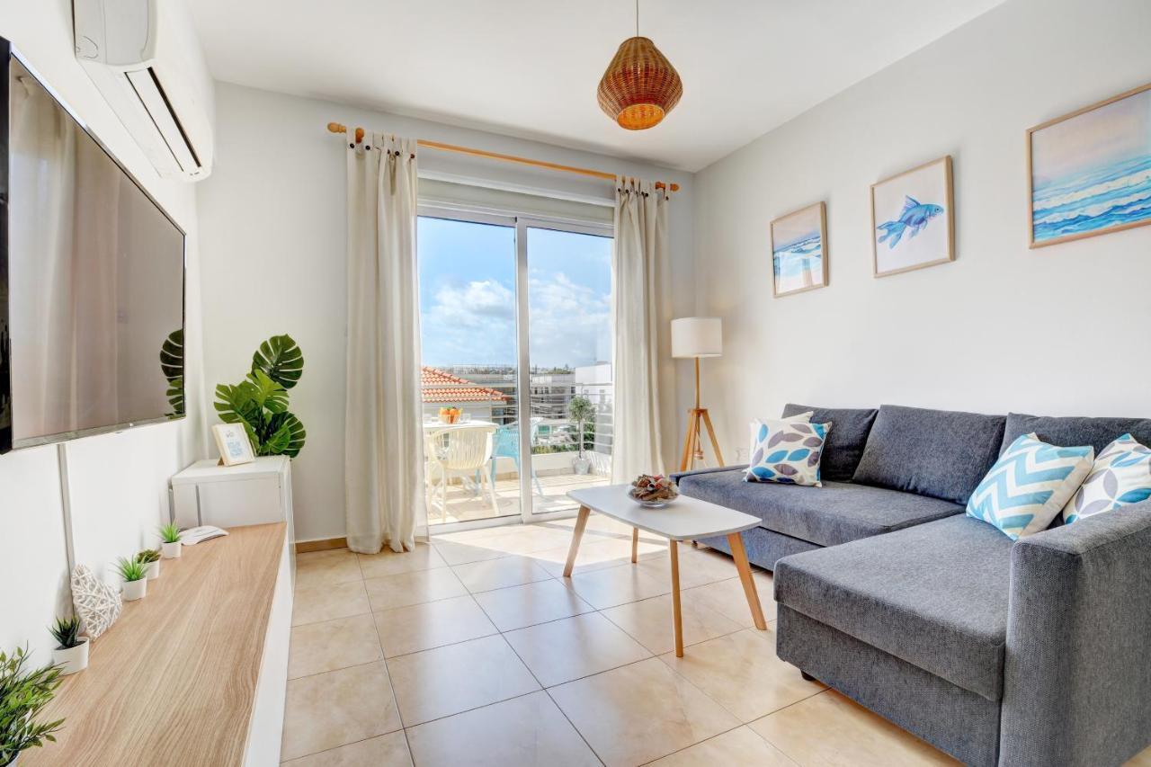 ♥ Sunny&Cozy Family Apartment ★ Walk To The Beach☼ باراليمني المظهر الخارجي الصورة